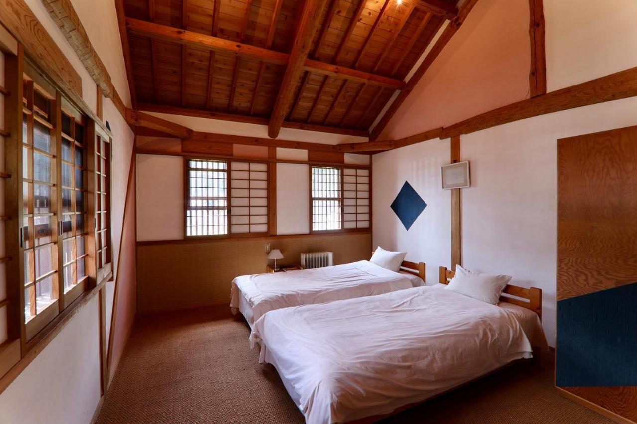 Guest House Eleven Village Fukiya Exteriör bild